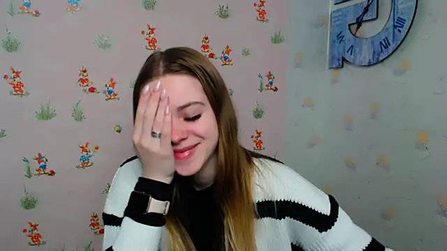Snapshot of AliceFlirtt_ chatting on February 21, 3:10 pm AliceFlirtt online show from February 21, 3:10 pm