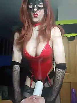 Snapshot of irishtommy1986 chatting on February 2, 10:39 pm irishtommy1986 online show from February 2, 10:39 pm