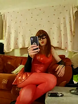 irishtommy1986 online show from May 2, 8:03 pm