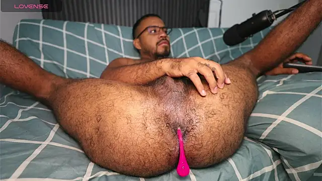 Little Bear00 online show from April 26, 3:04 am