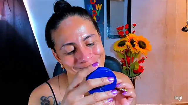 juanblakbigcock online show from June 16, 4:42 pm