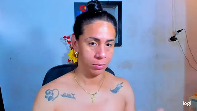 juanblakbigcock online show from July 4, 4:35 pm