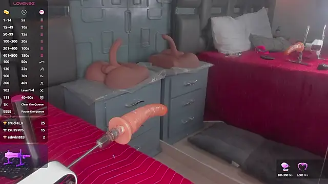 PittAndLunaa online show from March 7, 3:18 pm