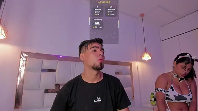 PittAndLunaa online show from December 4, 1:20 pm