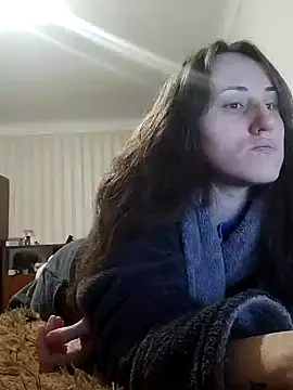 Snapshot of emeli_moon chatting on December 29, 7:11 pm emeli moon online show from December 29, 7:11 pm