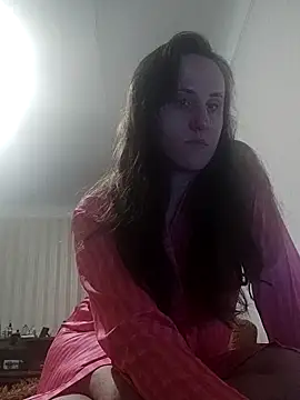 Snapshot of emeli_moon chatting on February 16, 10:32 pm emeli moon online show from February 16, 10:32 pm