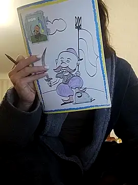 Snapshot of emeli_moon chatting on February 27, 2:10 am emeli moon online show from February 27, 2:10 am