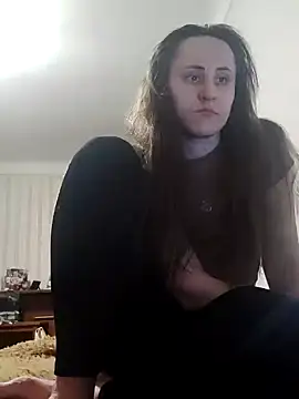 Snapshot of emeli_moon chatting on March 11, 6:30 pm emeli moon online show from March 11, 6:30 pm