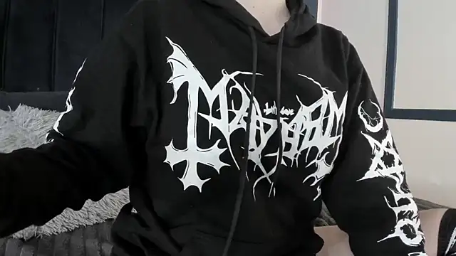 Snapshot of Adeelinee chatting on December 26, 7:38 pm Adeelinee online show from December 26, 7:38 pm