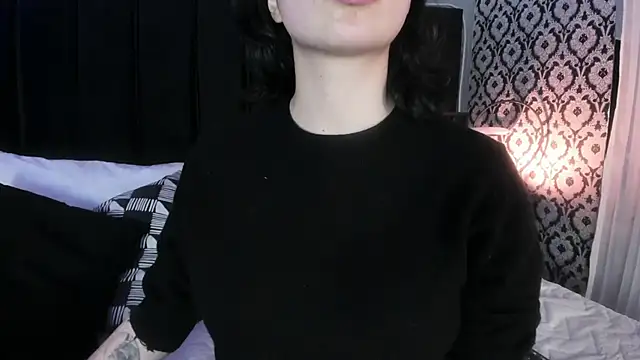 Snapshot of Adeelinee chatting on March 3, 7:53 pm Adeelinee online show from March 3, 7:53 pm