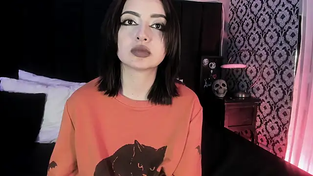 Snapshot of Adeelinee chatting on March 8, 2:04 am Adeelinee online show from March 8, 2:04 am