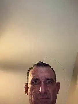 Snapshot of dockguy chatting on December 1, 9:26 pm dockguy online show from December 1, 9:26 pm