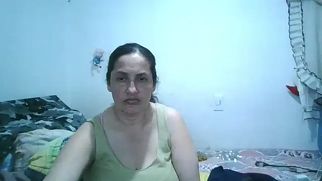 Snapshot of ximenajimenez chatting on December 4, 10:51 pm ximenajimenez online show from December 4, 10:51 pm