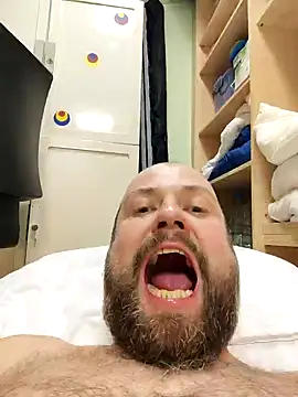 Snapshot of Prehistorixxx2686 chatting on December 24, 11:22 pm Prehistorixxx2686 online show from December 24, 11:22 pm