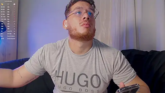 Snapshot of anotherbigboy_ chatting on September 16, 11:33 am anotherbigboy online show from September 16, 11:33 am