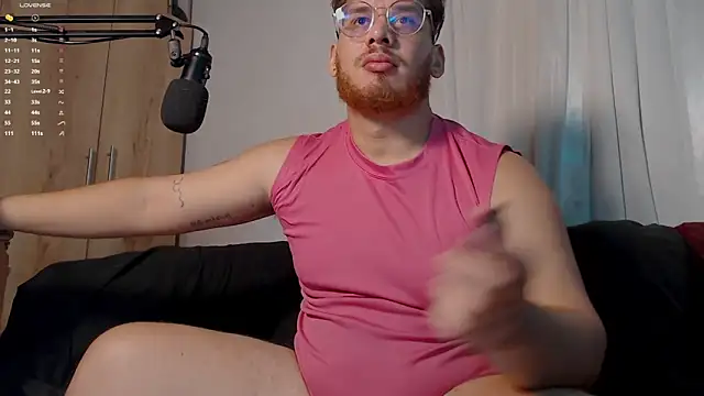 Snapshot of anotherbigboy_ chatting on December 3, 12:25 pm anotherbigboy online show from December 3, 12:25 pm