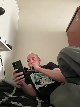 El Gizmo online show from February 22, 6:19 pm