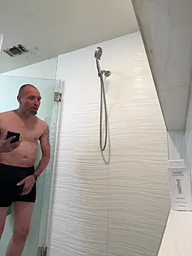 El Gizmo online show from March 8, 8:33 am