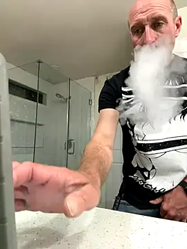 El Gizmo online show from November 30, 4:27 am