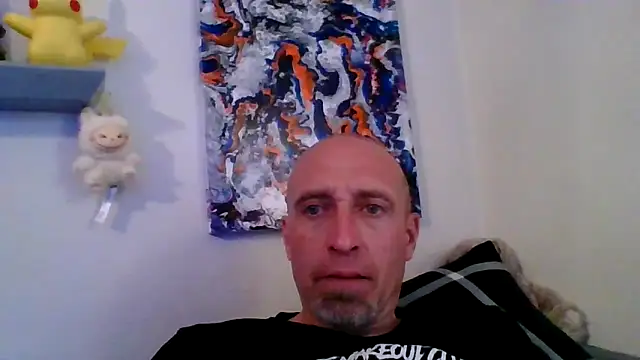 El Gizmo online show from April 24, 1:52 am