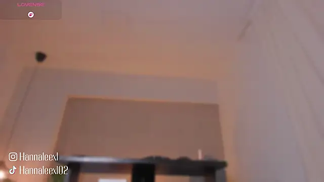 hanna lee02 online show from March 6, 12:12 pm