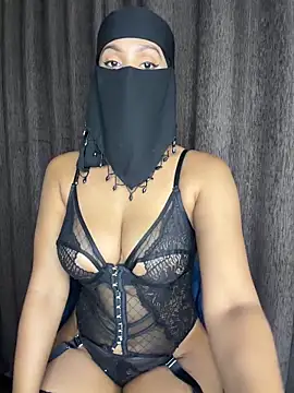 Snapshot of YourThirstySlut chatting on May 4, 8:27 pm YourThirstySlut online show from May 4, 8:27 pm