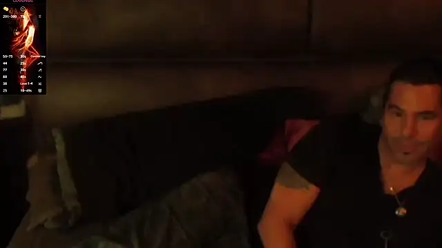 Snapshot of Hard_to_Handlexxx chatting on November 22, 6:23 am Hard to Handlexxx online show from November 22, 6:23 am