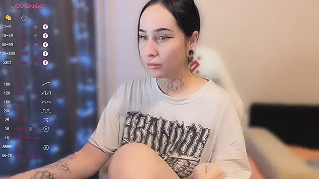 Snapshot of AnastasiaSun chatting on October 22, 8:19 pm AnastasiaSun online show from October 22, 8:19 pm