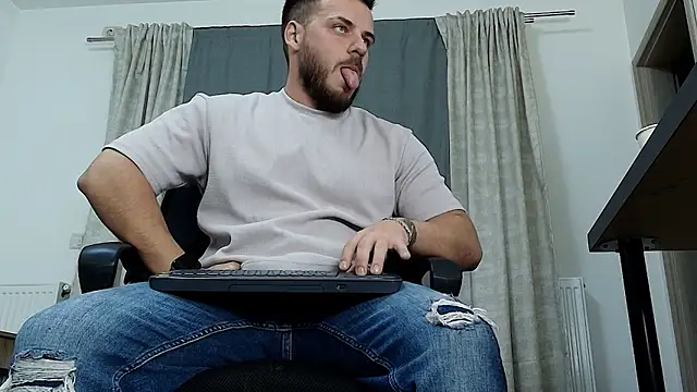 juliusmasters online show from October 3, 7:44 pm