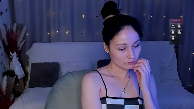 Snapshot of LisaMooore chatting on January 29, 2:40 am LisaMooore online show from January 29, 2:40 am