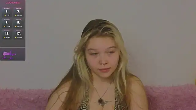 Snapshot of May_aster chatting on October 24, 5:59 am May aster online show from October 24, 5:59 am