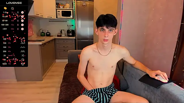 Snapshot of Aaron_Boom chatting on September 26, 6:12 pm Aaron Boom online show from September 26, 6:12 pm