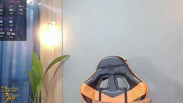 Mr WhiteCock online show from December 22, 3:53 pm