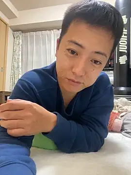 emon2122 online show from December 11, 2:33 pm