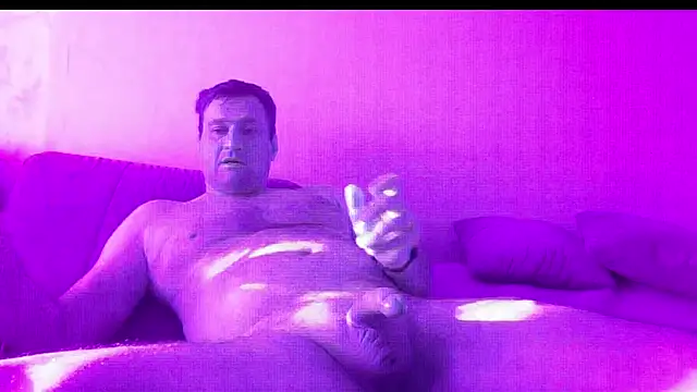 Snapshot of fuguCum chatting on October 15, 9:04 pm fuguCum online show from October 15, 9:04 pm