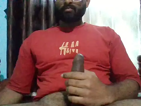 Snapshot of diloKaHacker chatting on April 11, 7:45 am diloKaHacker online show from April 11, 7:45 am