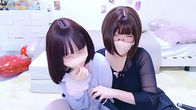 Snapshot of 841_yayoi chatting on May 17, 5:05 am 841 yayoi online show from May 17, 5:05 am