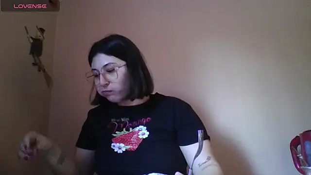 imsohornydacom online show from October 18, 6:19 pm