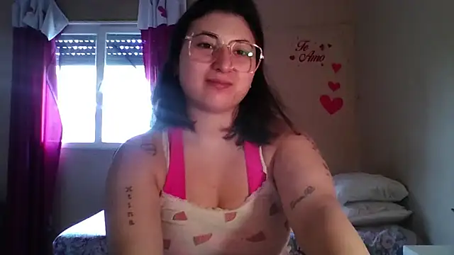 imsohornydacom online show from February 15, 6:04 pm