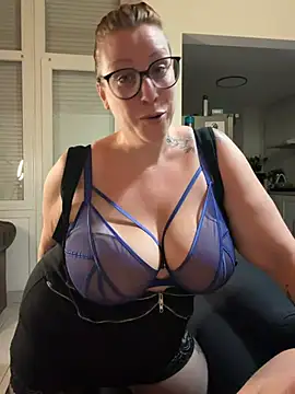 darkmoonsubmissive online show from June 25, 8:13 pm
