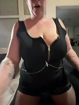 darkmoonsubmissive online show from June 29, 7:25 pm