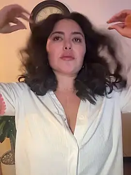 Snapshot of sukhakunis1 chatting on January 16, 12:14 am sukhakunis1 online show from January 16, 12:14 am