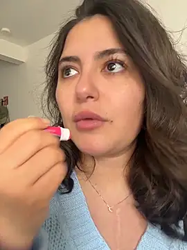 Snapshot of sukhakunis1 chatting on February 1, 3:21 pm sukhakunis1 online show from February 1, 3:21 pm