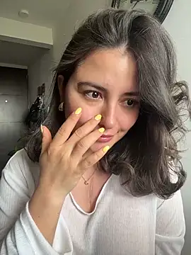 Snapshot of sukhakunis1 chatting on February 22, 1:20 pm sukhakunis1 online show from February 22, 1:20 pm