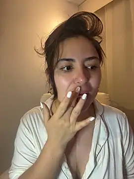 Snapshot of sukhakunis1 chatting on March 15, 9:59 am sukhakunis1 online show from March 15, 9:59 am