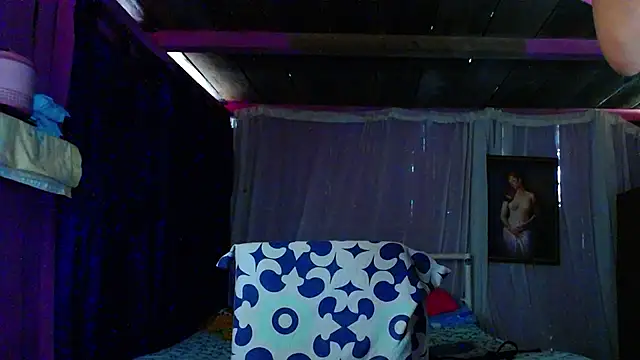 ZoeKuipers13 online show from February 13, 9:06 pm