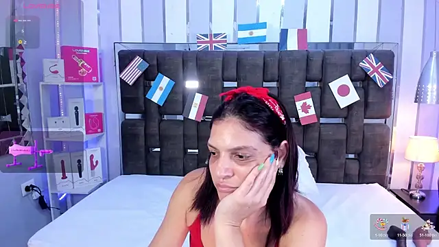 Snapshot of KatteMoss chatting on July 16, 8:26 pm KatteMoss online show from July 16, 8:26 pm
