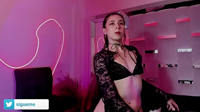 Sara Foxx1 online show from June 12, 9:25 pm