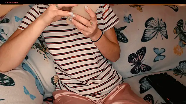 Snapshot of Perversdemlni chatting on November 16, 11:38 am Perversdemlni online show from November 16, 11:38 am