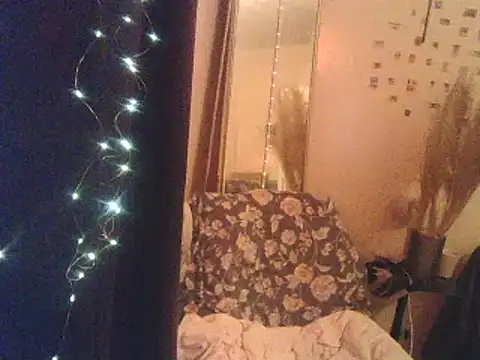 Snapshot of DaddyQuimHot chatting on February 6, 3:59 am DaddyQuimHot online show from February 6, 3:59 am